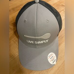 NWT Patagonia trucker hat.